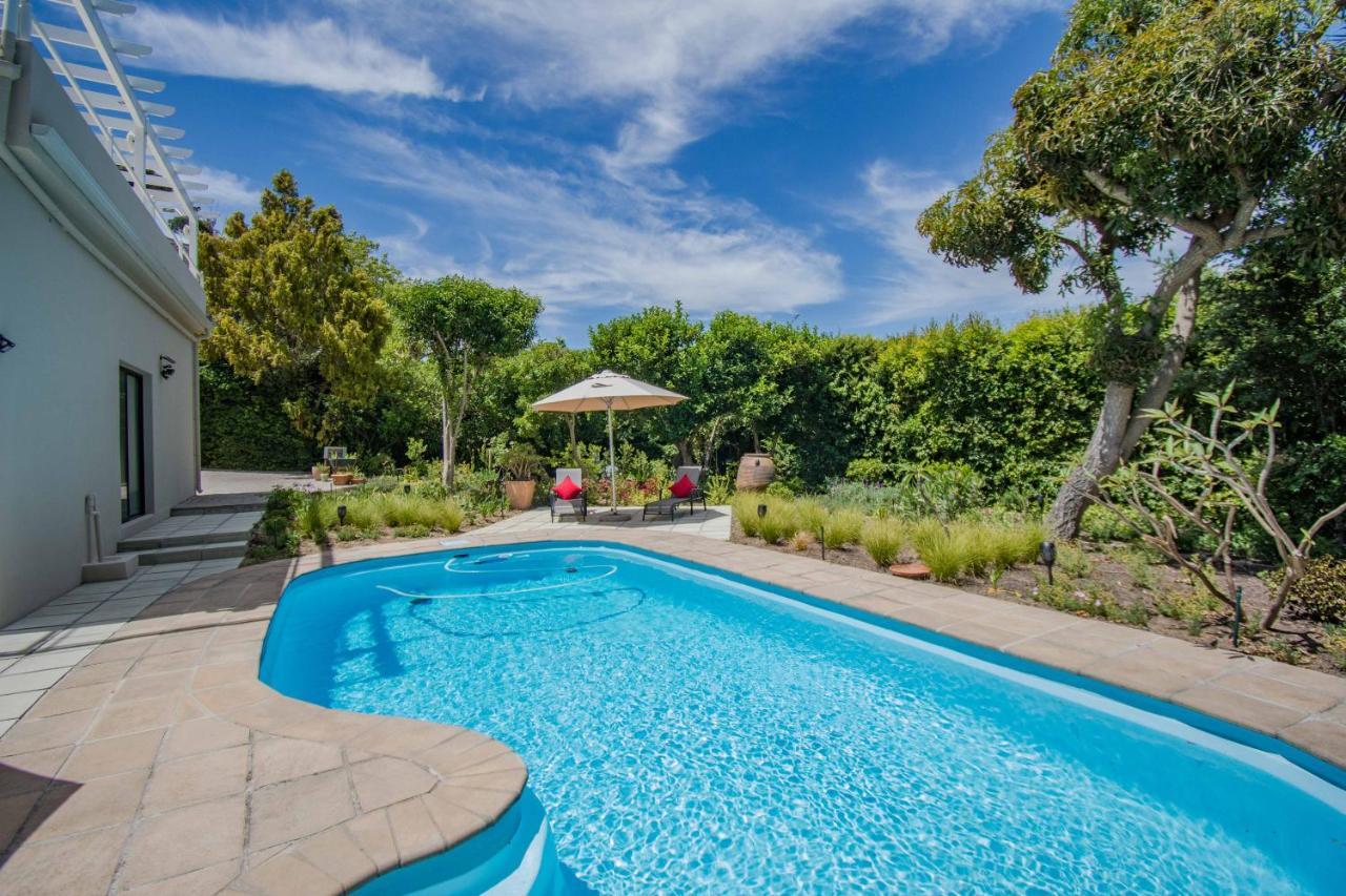 Garden- Pool Flat With Solar Electricity Somerset West Luaran gambar