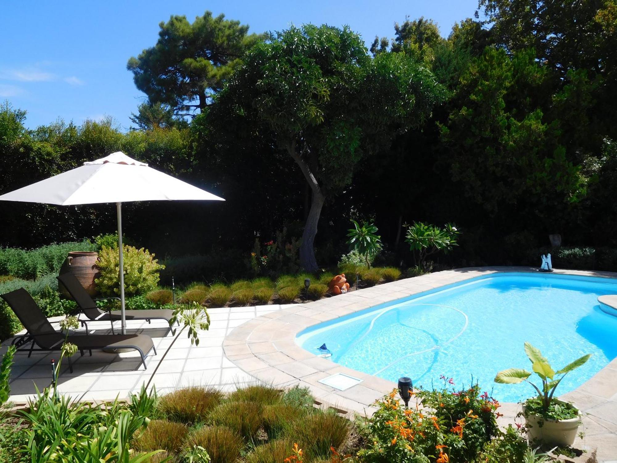 Garden- Pool Flat With Solar Electricity Somerset West Luaran gambar
